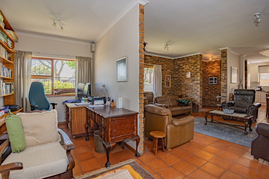 4 Bedroom Property for Sale in Amandelrug Western Cape